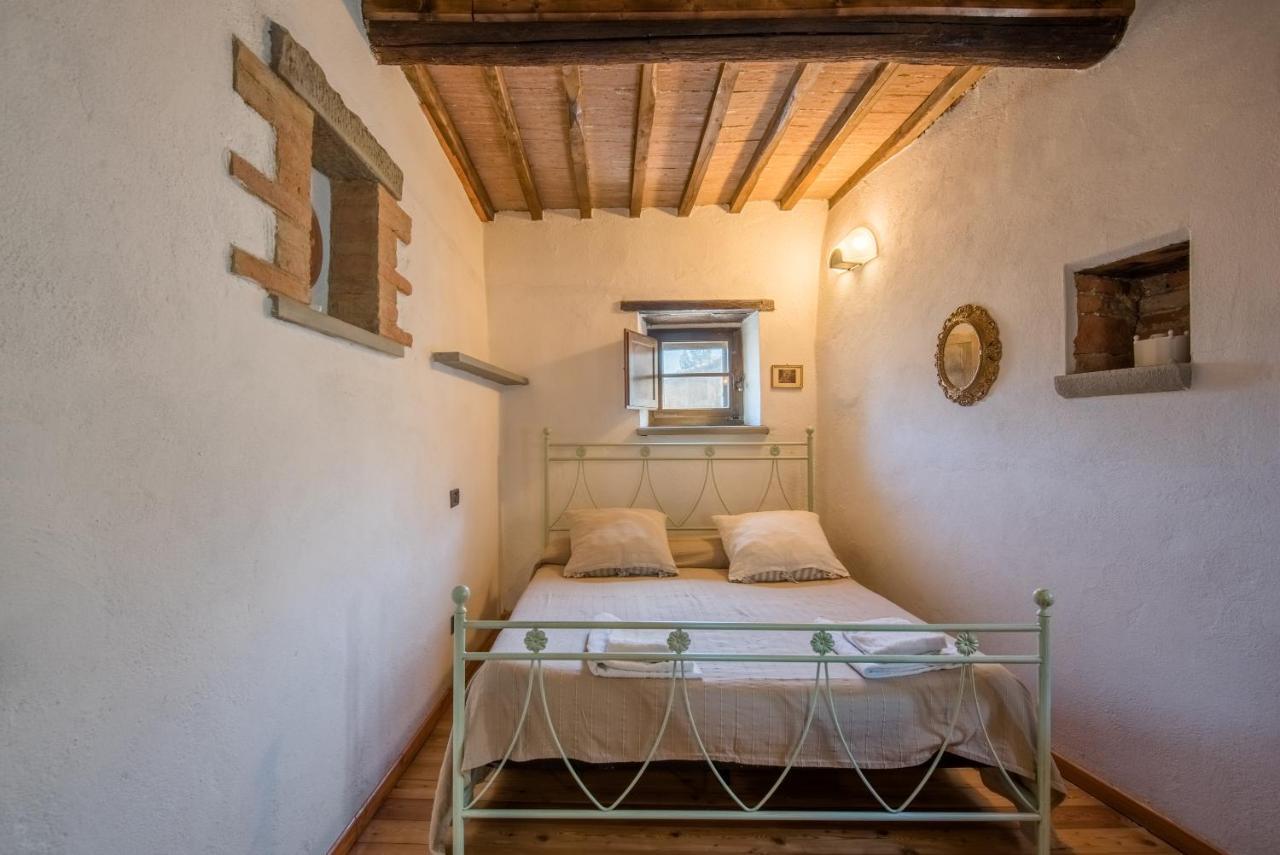 Casale Rosennano - Loggia Lejlighed Eksteriør billede